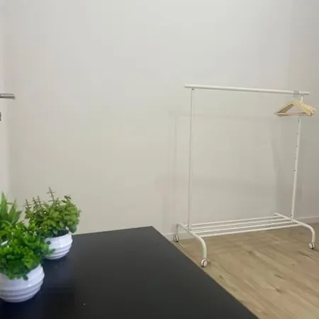 Privatzimmer Mit Bad Im Herzen Von Dusseldorf